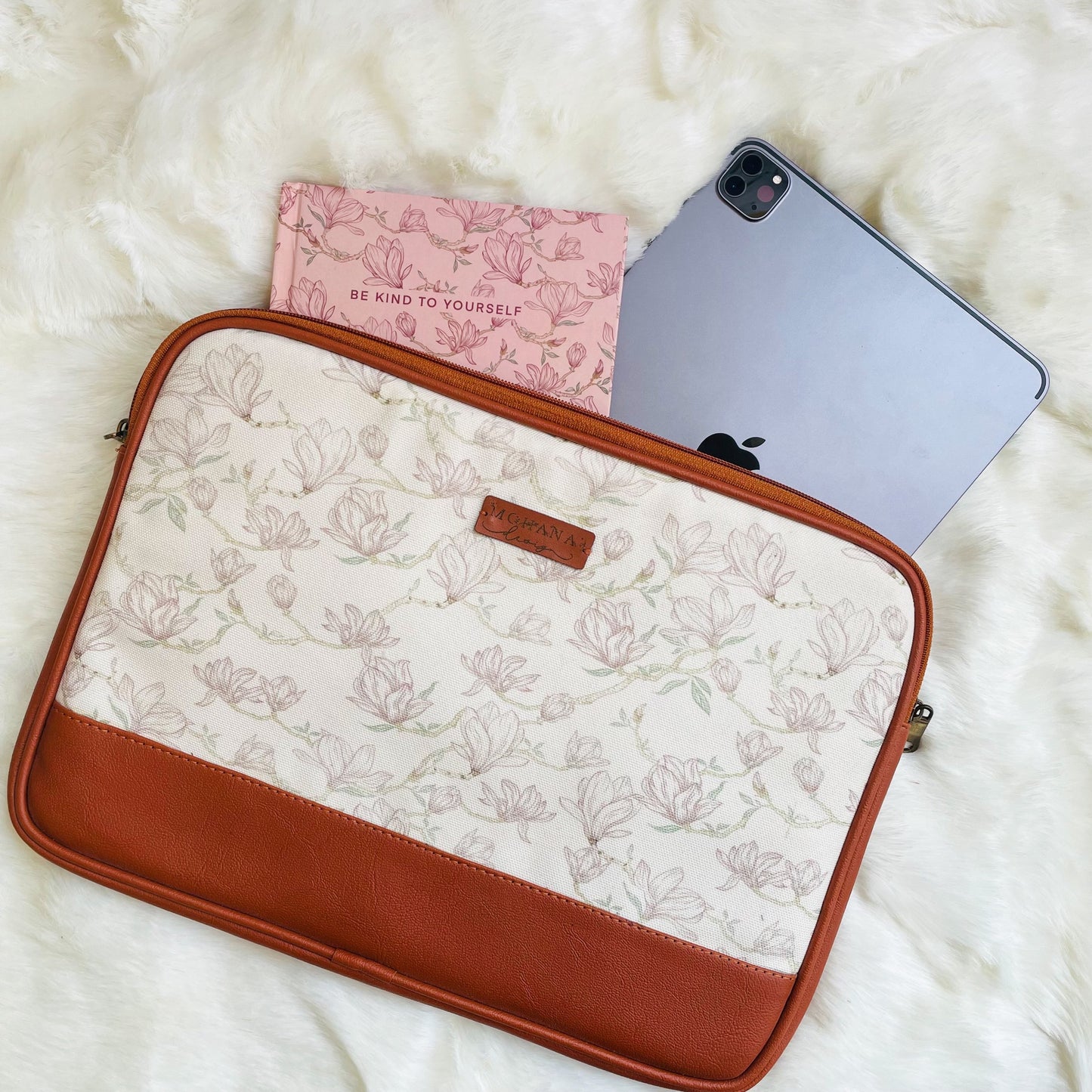 Whimsical Magnolias Ipad/Tablet sleeves ~ 13 inch