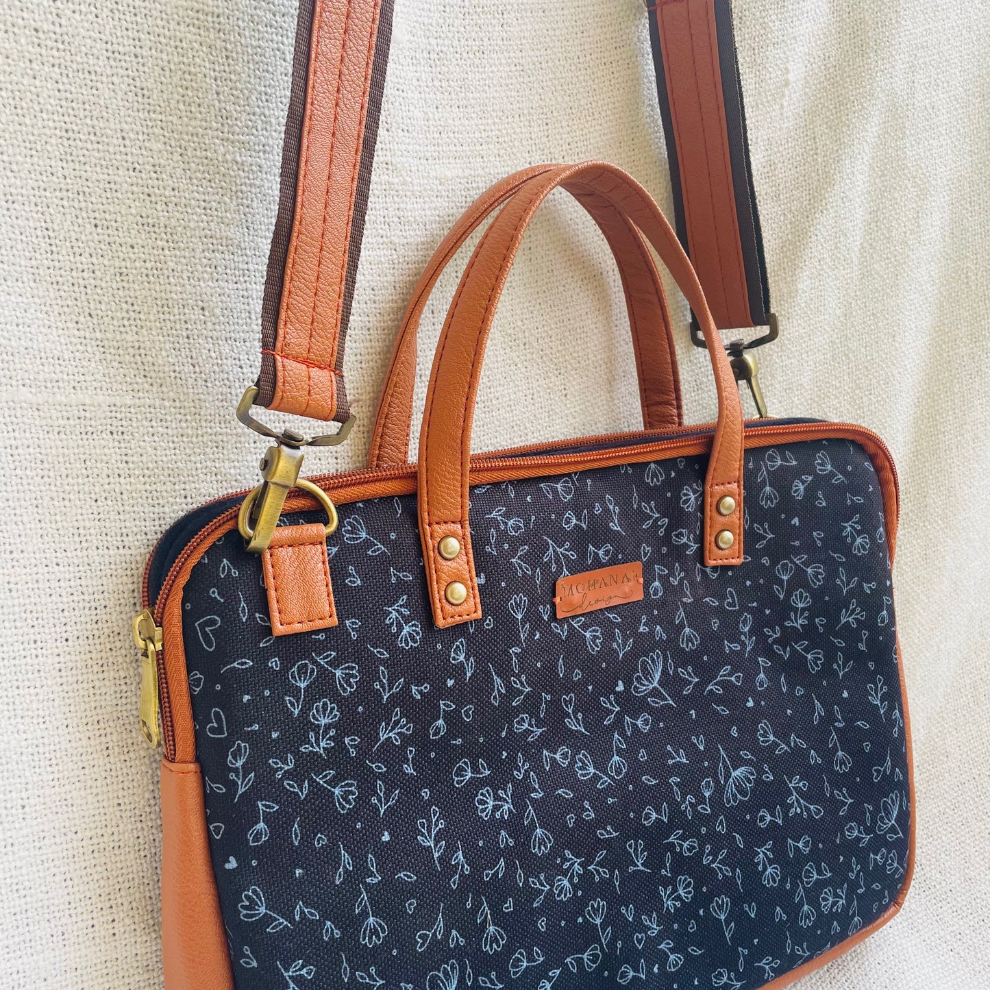 Dew Doodles Classic Laptop Bags ~ 13 inch