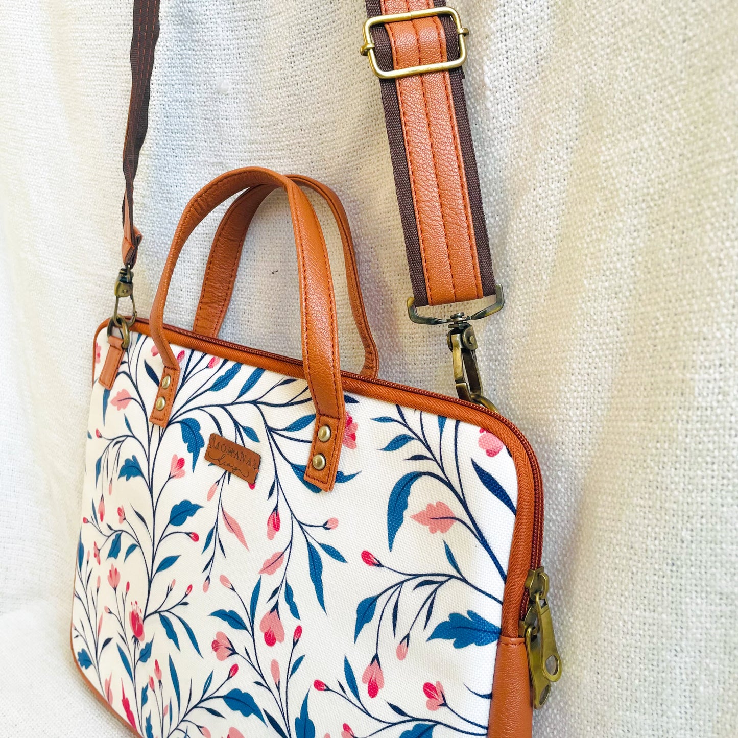 Enchanting Blossoms Classic Laptop Bags ~ 15 inch
